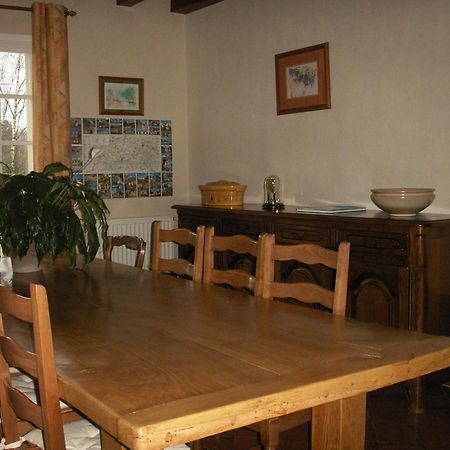 クル・シュヴェルニ ル クロ デ ペロディエール Bed & Breakfast エクステリア 写真